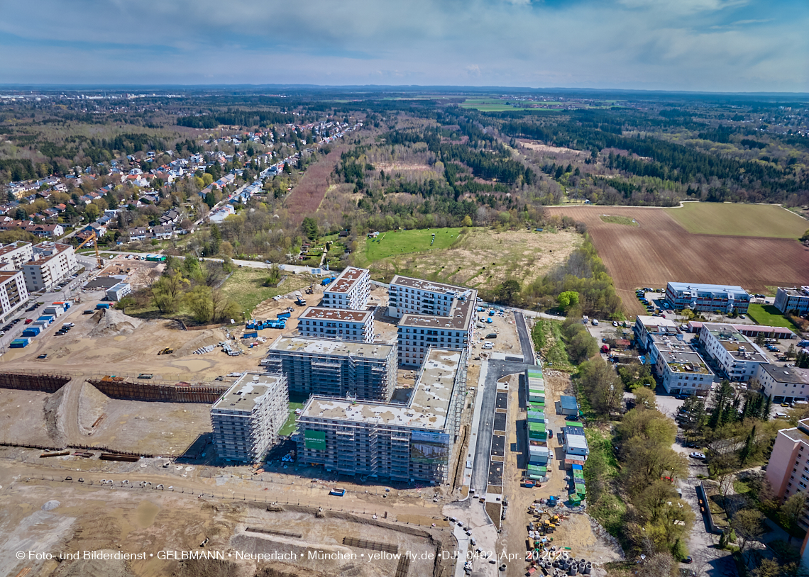 21.04.2023 - Luftbilder von der Baustelle Alexisquartier und Pandion Verde in Neuperlach